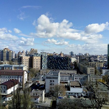 Perfect Apartments M Polytech, Ohmatdet, Parking Kiew Exterior foto